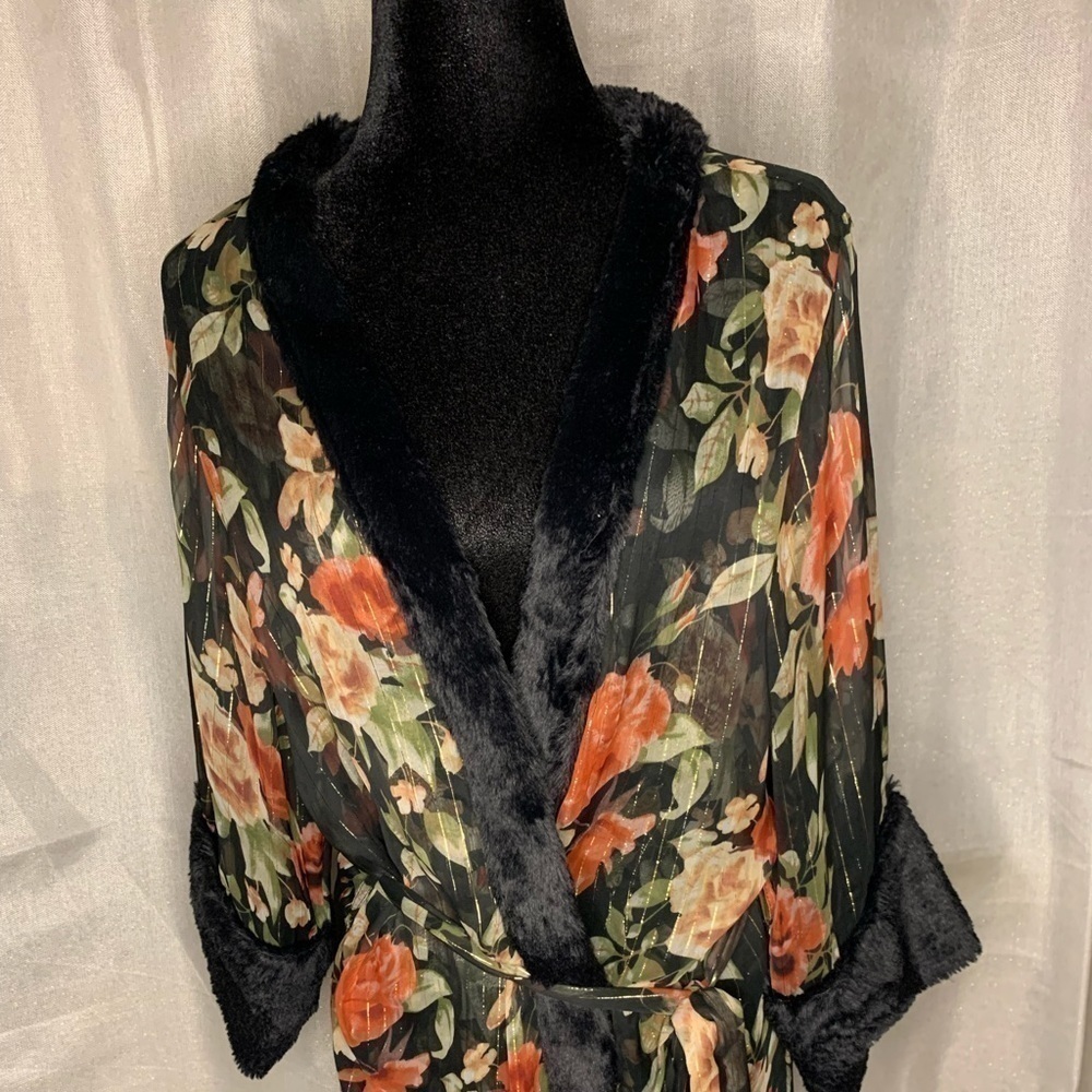 Chelsea & Violet Sheer Black Floral Coverlet - Picture 7 of 8